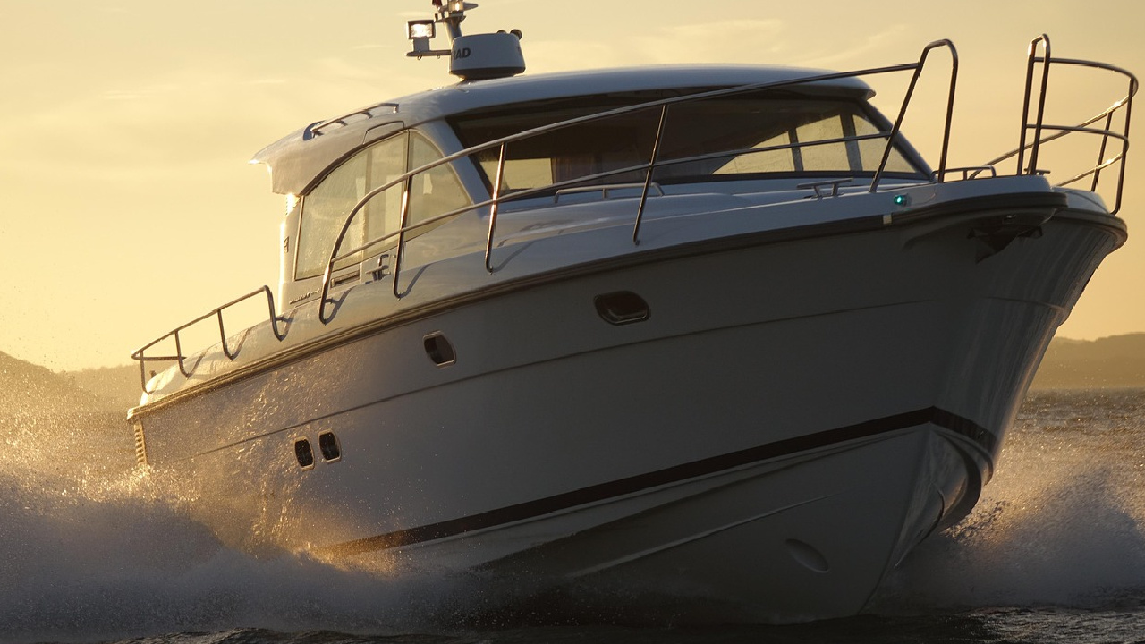 yacht boat charter 1